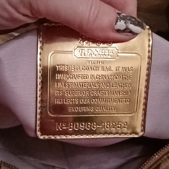 NEW Coach Op Art Shoulder Bag - Picture 5 of 11